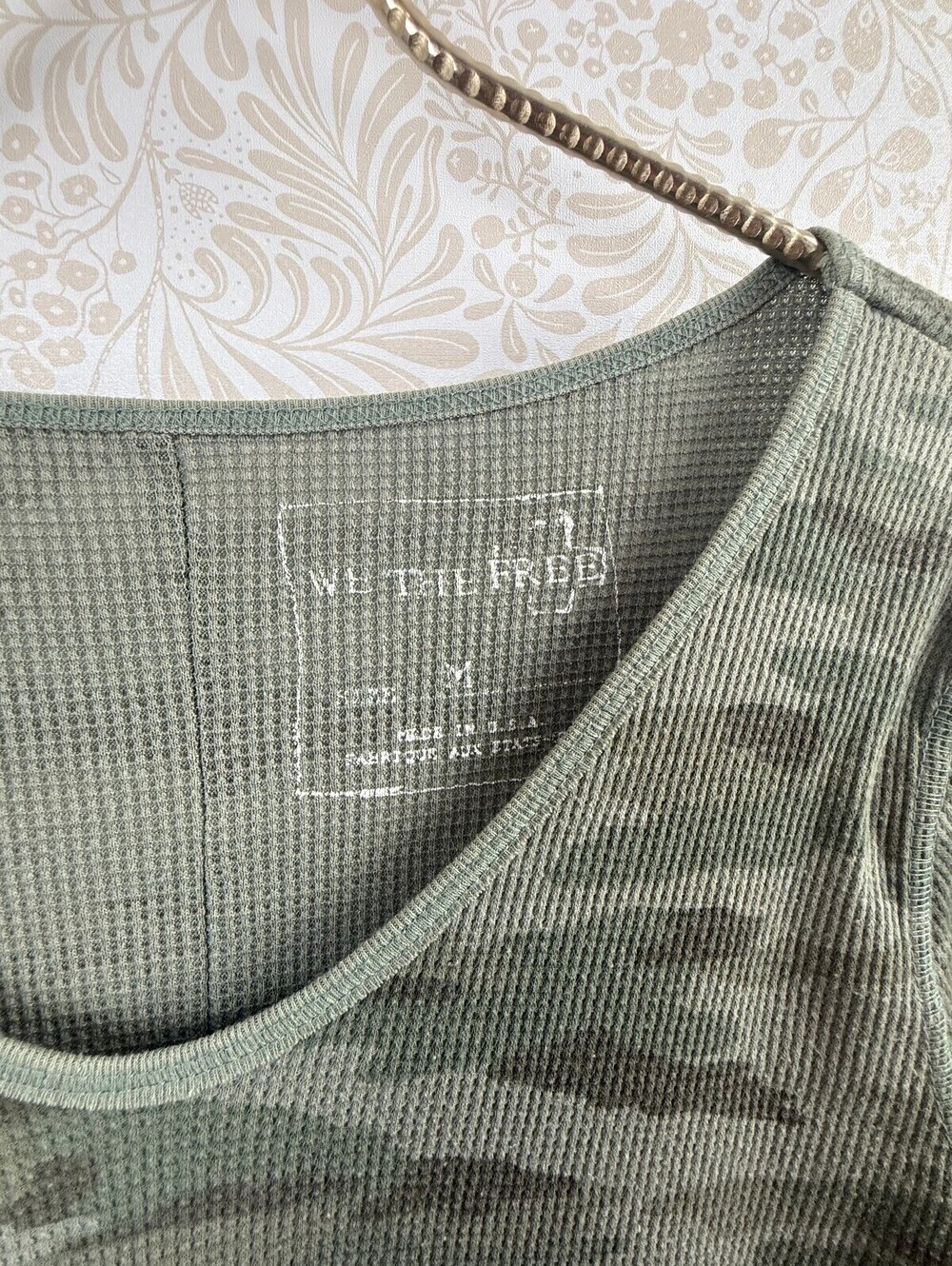 We The Free Green Camo Thermal Long Sleeve V-Neck Tee - Size - Medium - Picture 5 of 6